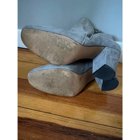 1 State gray suede booties 8M - Picture 5 of 5